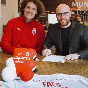 188体育-官方：摩纳哥租借引进莱斯特城后卫法斯，租到赛季结束含买断选项